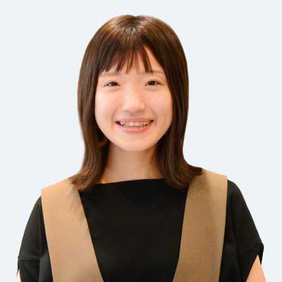 店長 杉原麻希 写真